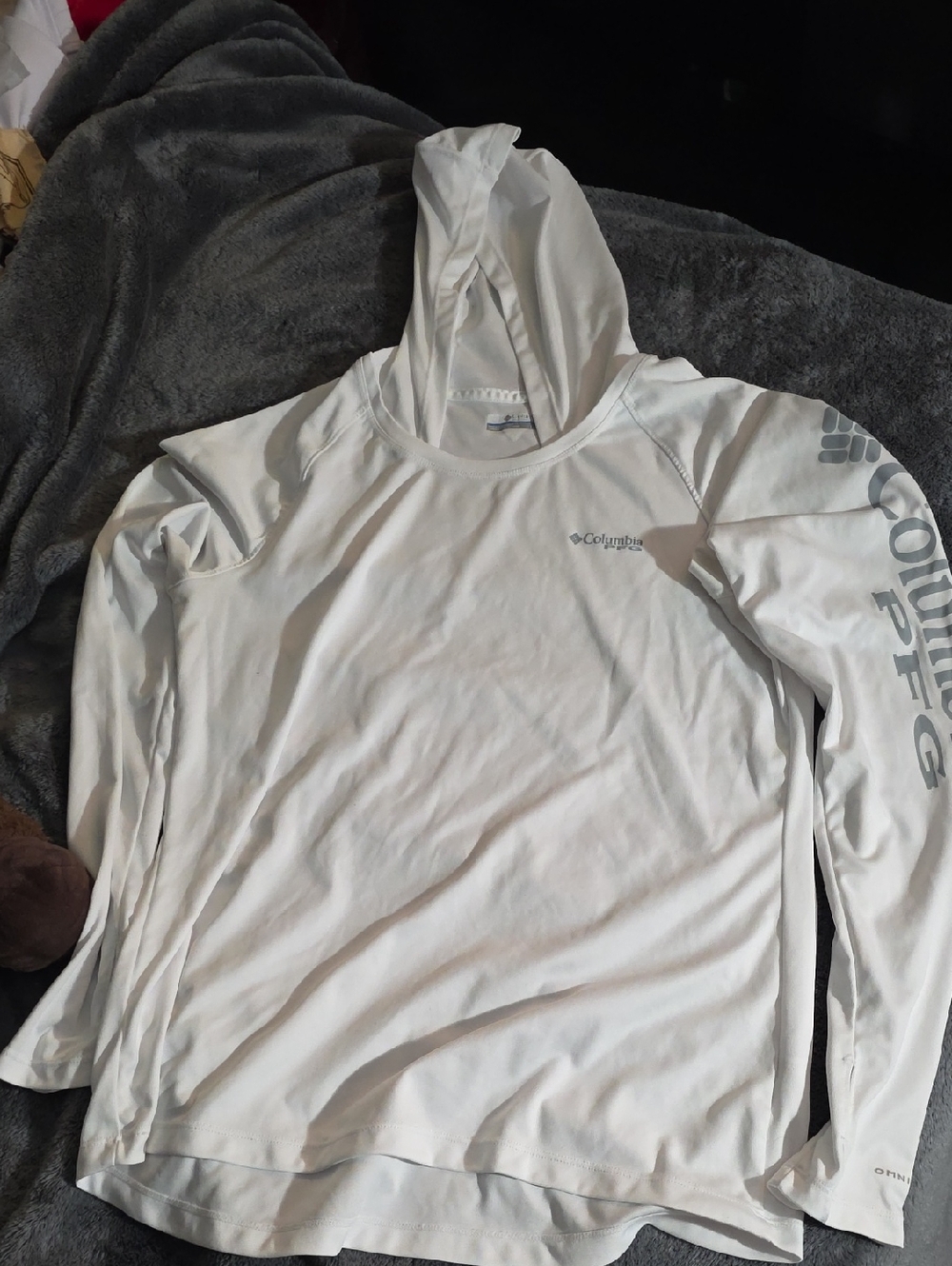 Columbia White Hooded Performance Long Sleeve